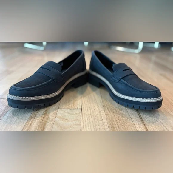 TOMS Cara Penny Loafer Lug Sole Black Leather Platform Slip On Comfy Women’s 10 - Picture 9 of 13